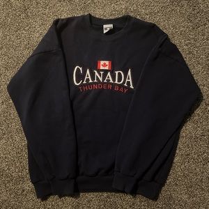 vintage embroidered crewneck canada thunder bag preowned condition cityscape